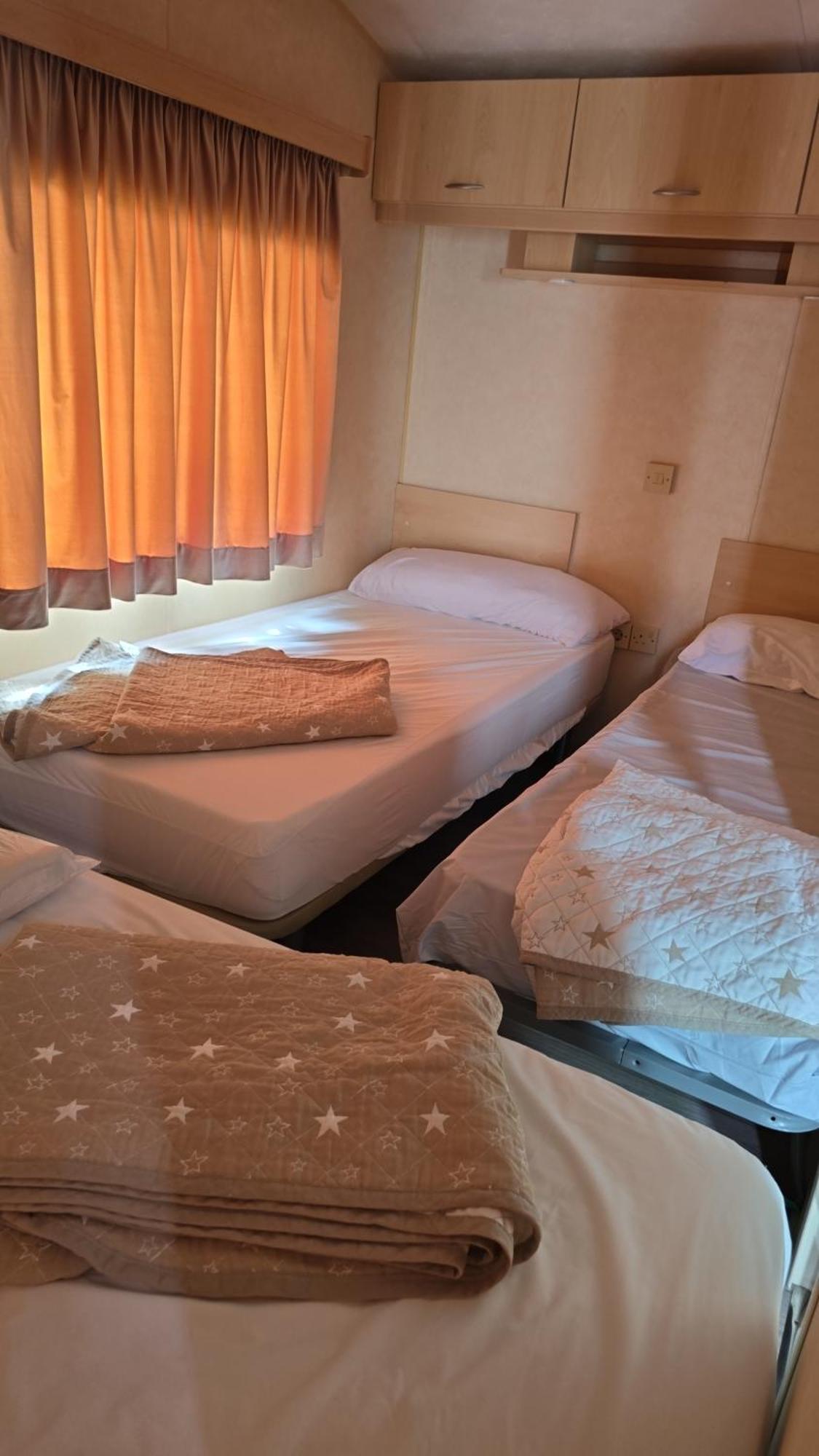 Camping Pradon อาร์นูเอโร ภายนอก รูปภาพ